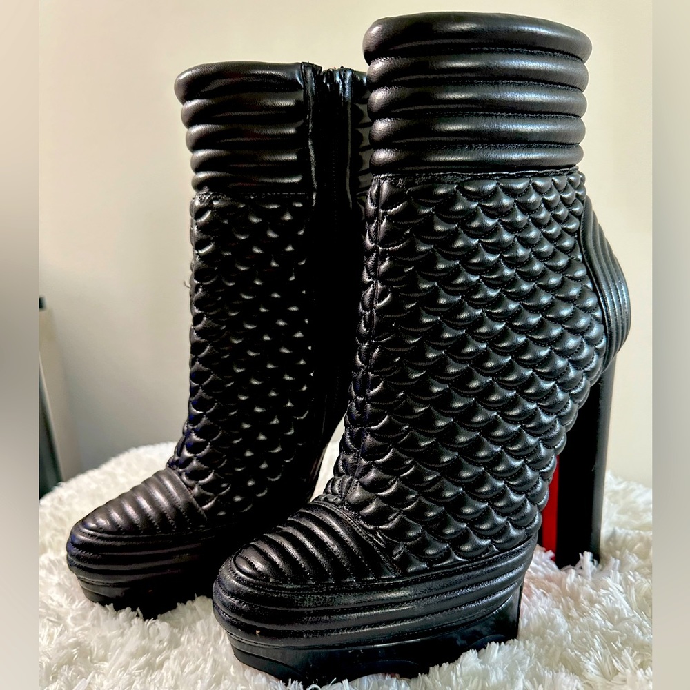 100% Authentic CHRISTIAN LOUBOUTIN Platform Boots